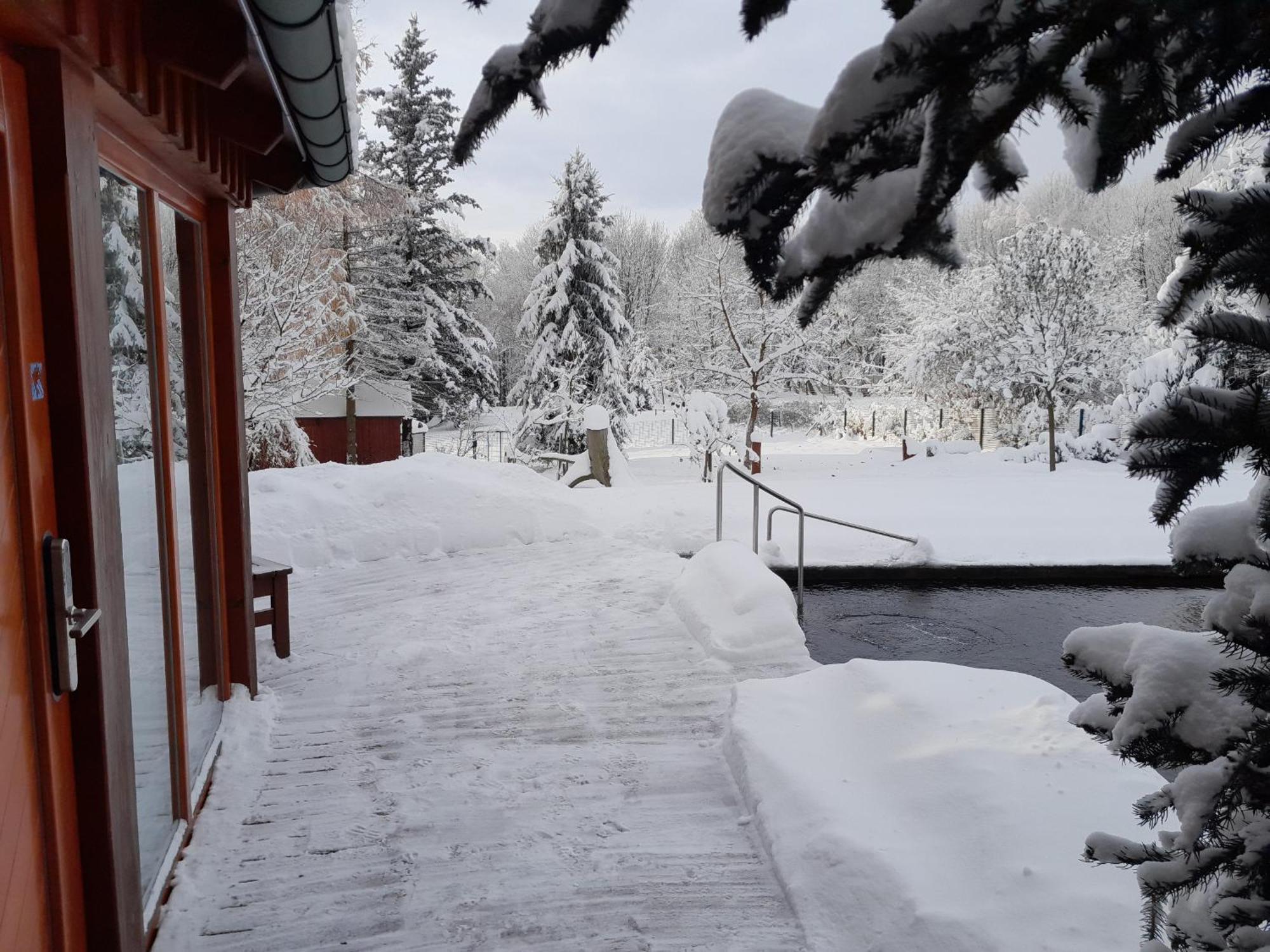 Guest House Sneznik Country house